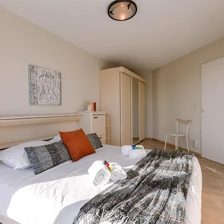 Huswell - Spacious & Modern Sea View With Garage Ostend