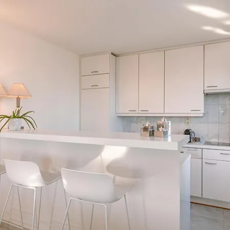 Huswell - Spacious & Modern Sea View With Garage Apartamento Ostend